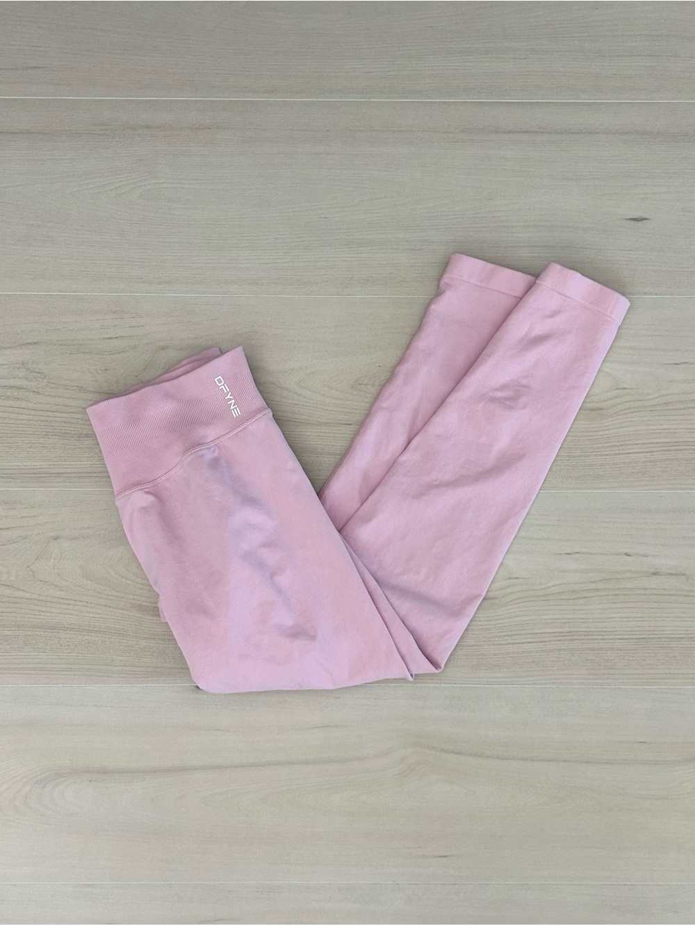 pink dfyne scrunch leggings